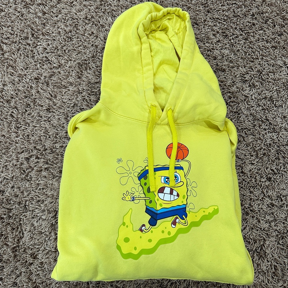 NIKE KYRIE x SPONGEBOB Yellow Hoodie Sweatshirt
